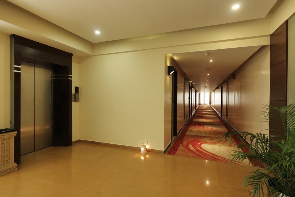 Hotel Pai Vista Mysore Exteriör bild