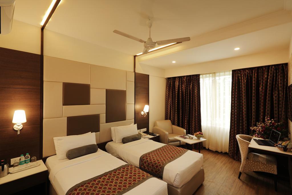 Hotel Pai Vista Mysore Exteriör bild